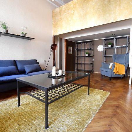 Budget Apartment By Hi5 - Oktober 6 Str 4 Budapest Esterno foto