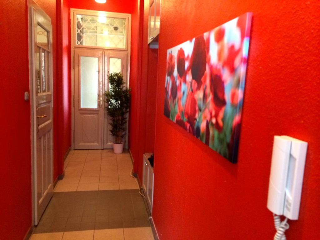 Budget Apartment By Hi5 - Oktober 6 Str 4 Budapest Esterno foto