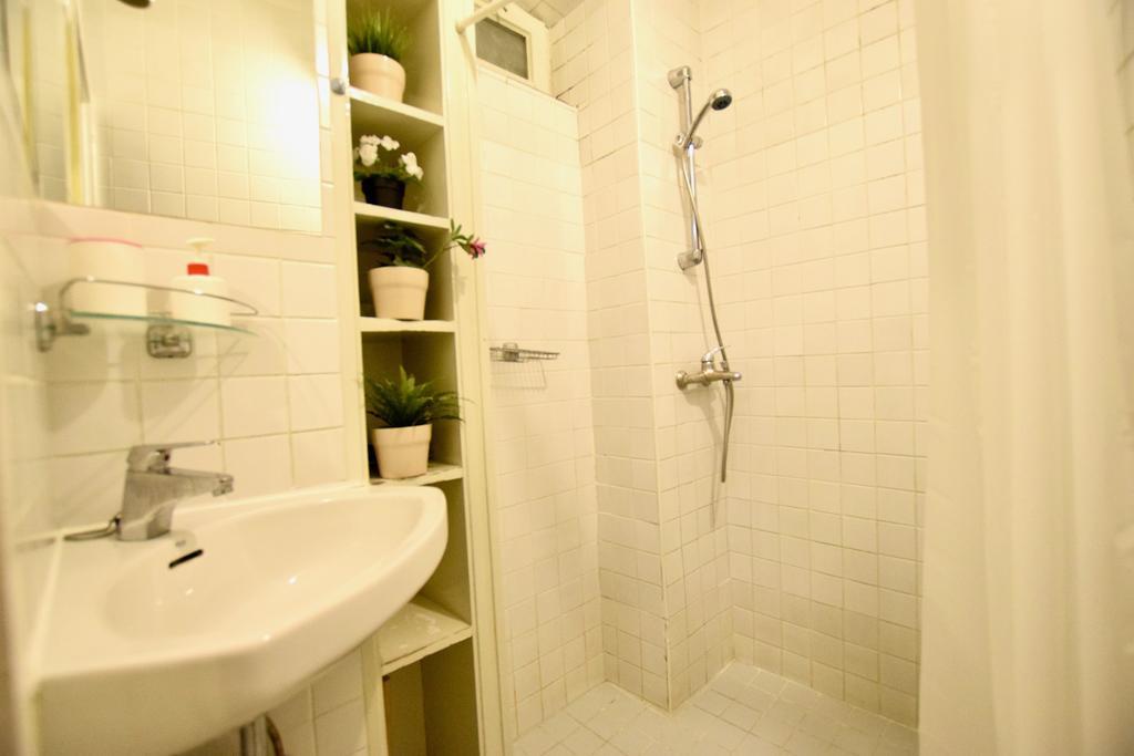 Budget Apartment By Hi5 - Oktober 6 Str 4 Budapest Esterno foto