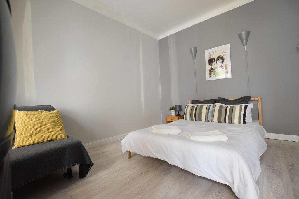 Budget Apartment By Hi5 - Oktober 6 Str 4 Budapest Esterno foto